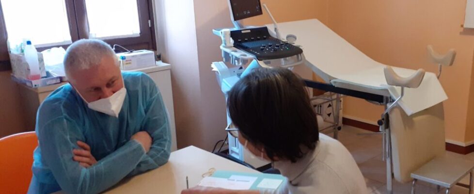 ecografo_consultorio